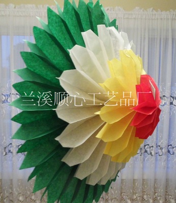 情人節與圣誕節燈籠供應 蜂窩紙燈籠與圣誕鐘燈廠家直銷，世界工廠網工藝禮品優選